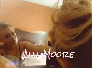 Alli_Moore