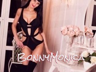 Bonny_Monica