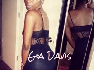 Gia_Davis
