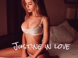 Justine_in_love