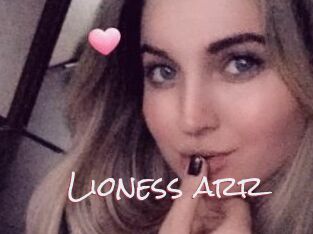 Lioness_arr