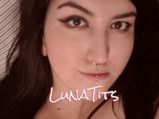 LunaTits