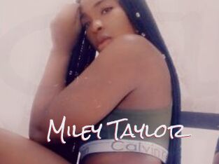 Miley_Taylor