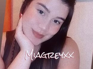 Miagreyxx