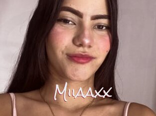 Miiaaxx