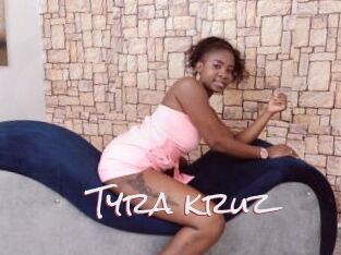 Tyra_kruz