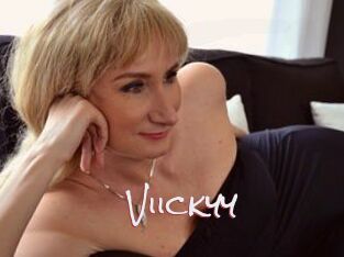 Viickyy