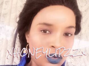XHONEYLIPZZx